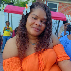 Meet your Posher, Nadine